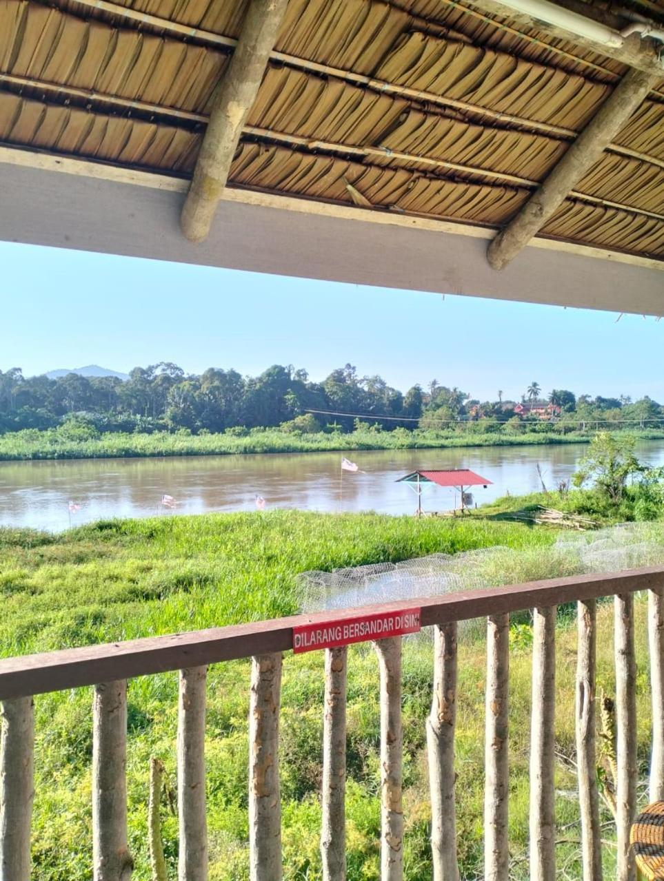 Resort D Rumah Bonda River View Kuala Kangsar Exterior photo
